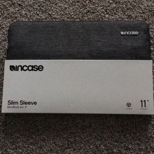 Incase Slim Sleeve/case MacBook Air 11 inch